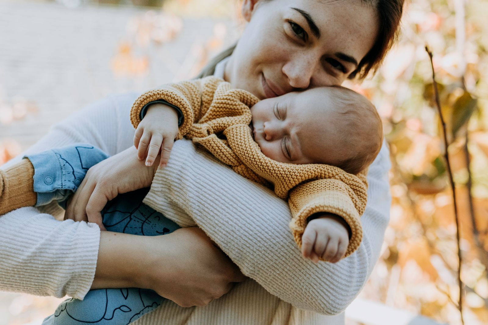 Baby Only Sleeps When Held? 7 Ways to Put Baby Down