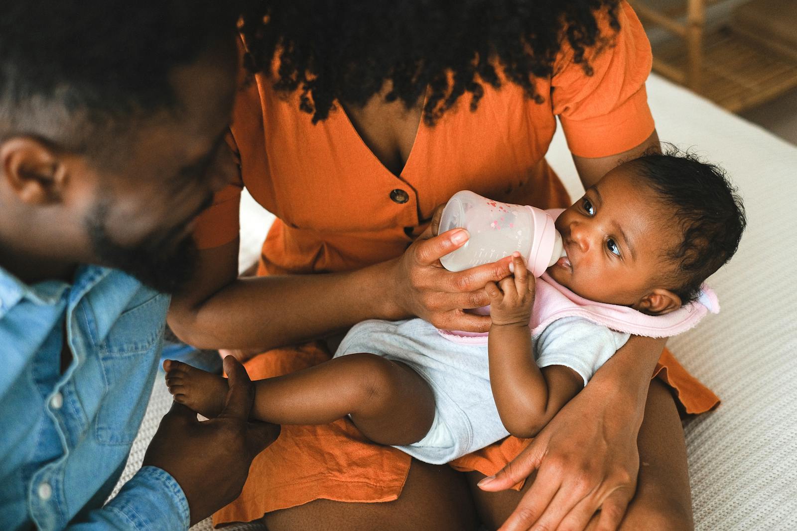 Best Bottles for Breastfed Babies: 8 Refusal-Proof Picks