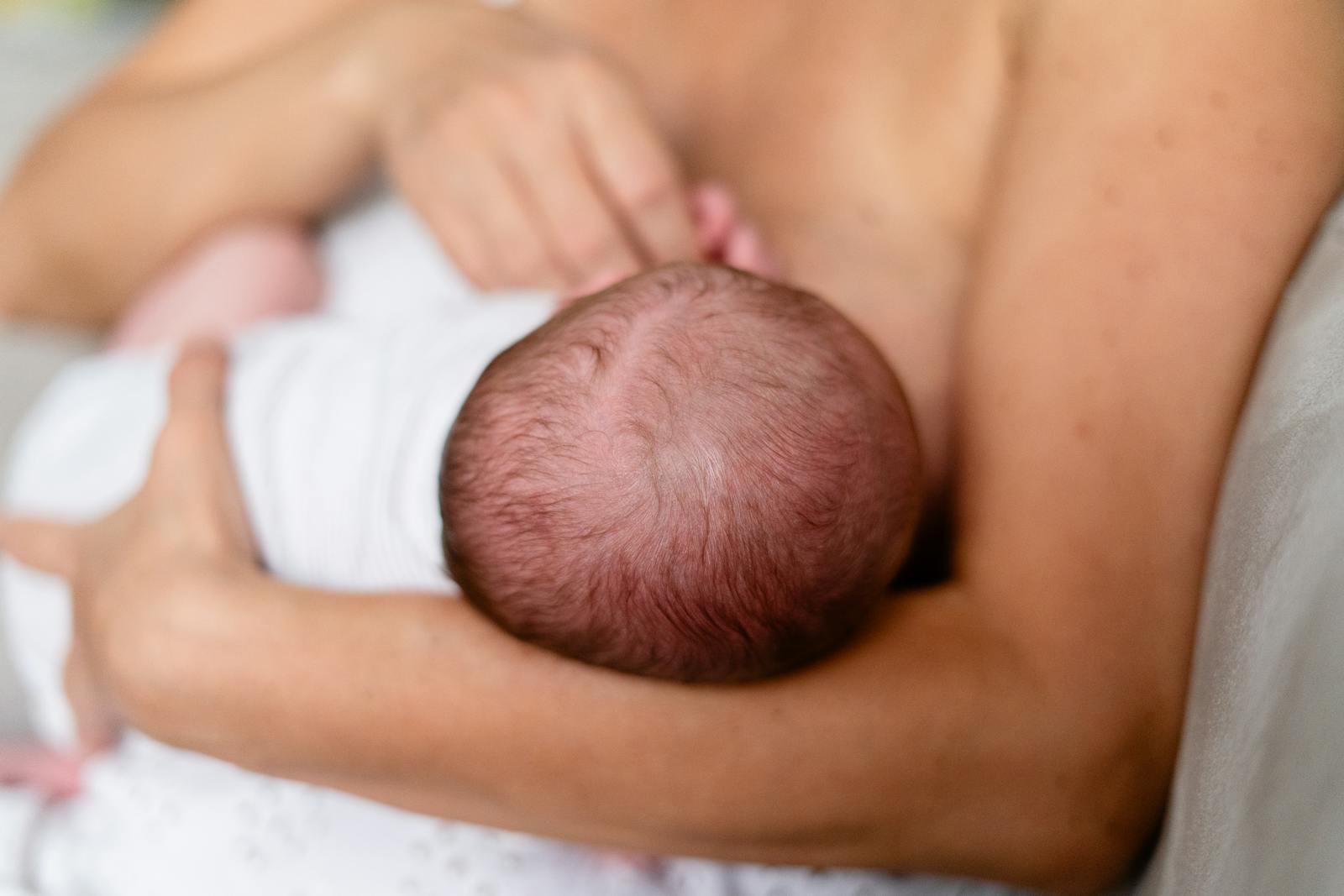 The First 14 Days of Breastfeeding: What to Expect Day by Day