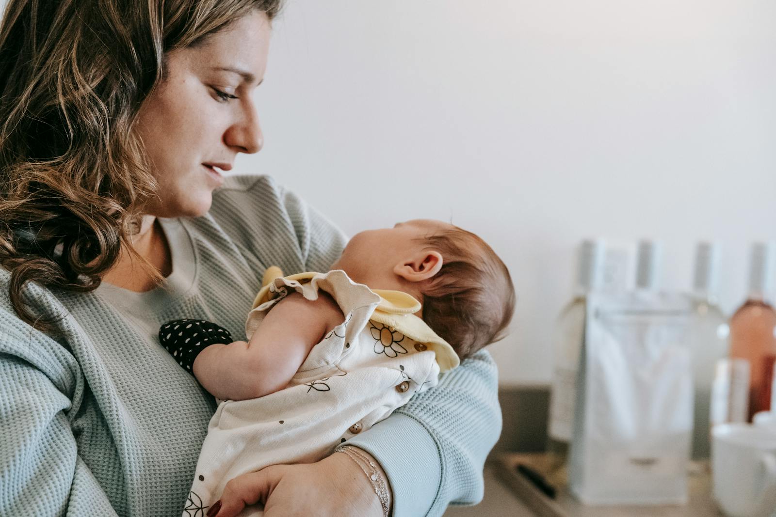 Period While Breastfeeding: When It Returns + What's Normal